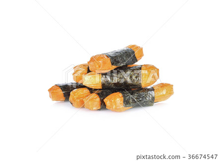 Snack Seaweed rice on white background Snack Seaweed rice on white background 36674547