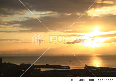 Maiko coast sunrise Maiko coast sunrise 36677567
