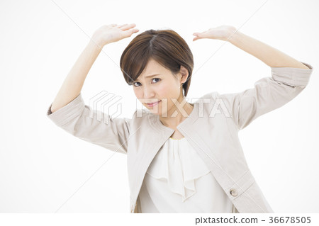 Business woman young woman businessman 36678505
