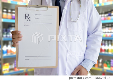 medicine doctor patient healthcare concept medicine doctor patient healthcare concept 36679198