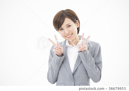 Woman business young woman Woman business young woman 36679953