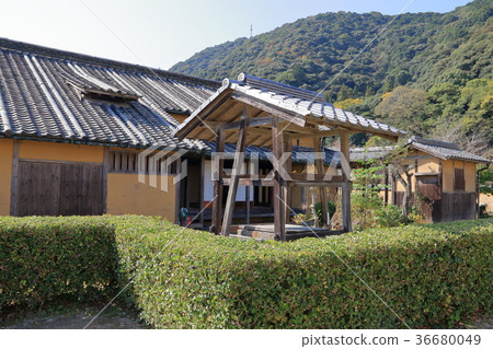 國家重要文化財產前Mekada House 36680049