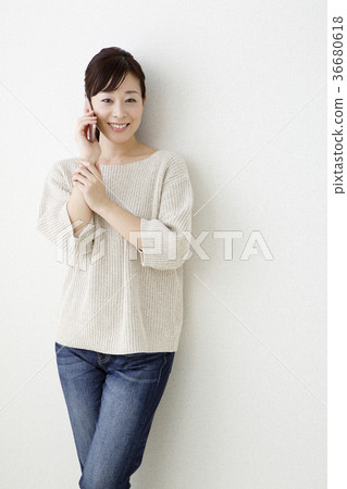 在電話裡的女人 36680618