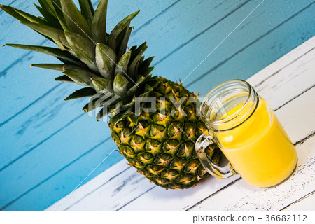 Pine smoothie Pine smoothie 36682112