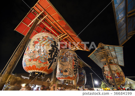 isshiki giant lantern matsuri 36684199