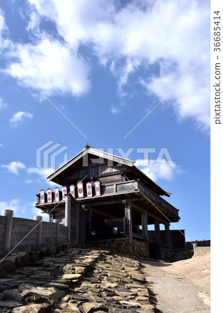 Devil castle west gate 36685414