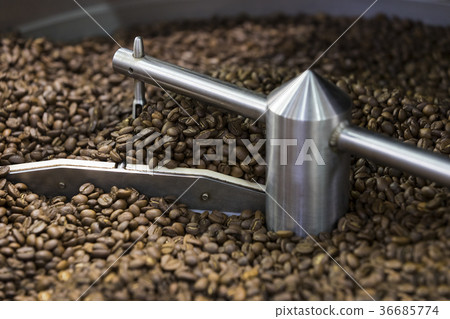 Machine for roasting coffee beans in large quantit Machine for roasting coffee beans in large quantit 36685774