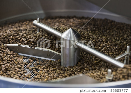 Machine for roasting coffee beans in large quantit Machine for roasting coffee beans in large quantit 36685777