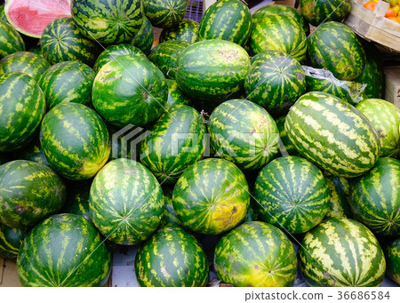 Fruit market in Europe Fruit market in Europe 36686584