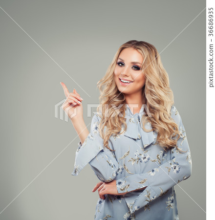Beautiful Woman Fashion Model with Blonde Hair Beautiful Woman Fashion Model with Blonde Hair 36686935
