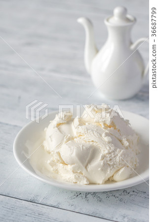 Mascarpone - Italian cream cheese 36687799