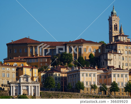 View to Citta Alta in Bergamo, Italy 36689920