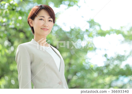 Business woman 36693340