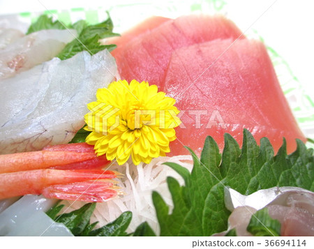Assorted sashimi chrysanthemum flowers 36694114