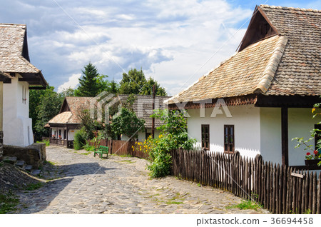 Petofi Sandor Street - Holloko 36694458
