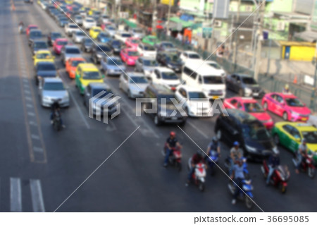 Blurred of traffic jam in the city center 36695085
