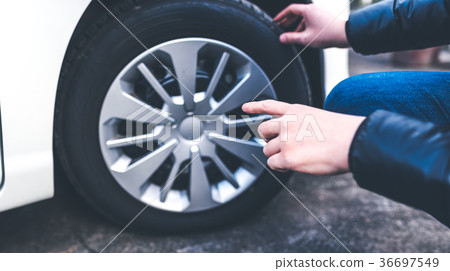 一輛車 36697549
