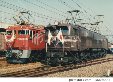 JNR ED75 EF58 36698887