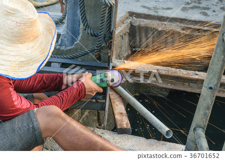 Working for drain cleaning Working for drain cleaning 36701652