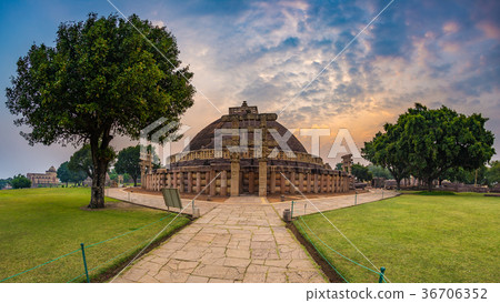 Sanchi Stupa, Madhya Pradesh, India 36706352