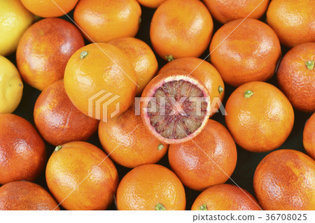 Red oranges of Sicily on the market Red oranges of Sicily on the market 36708025