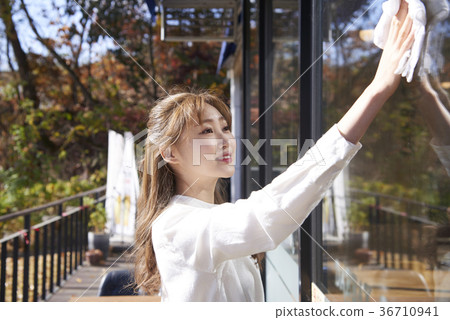 女服務員，專業 36710941