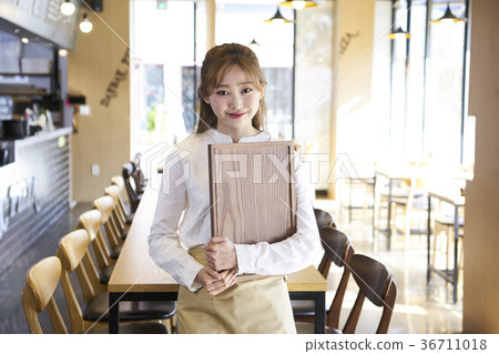 Waitress, professional 36711018