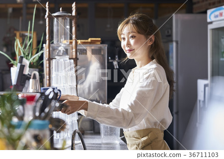 Waitress, professional 36711103