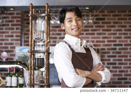 Barista, professional 36711147