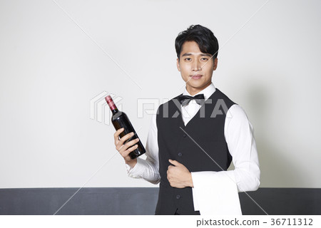 Waiter, sommelier, professional 36711312