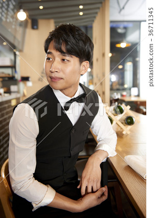 Waiter, sommelier, professional Waiter, sommelier, professional 36711345