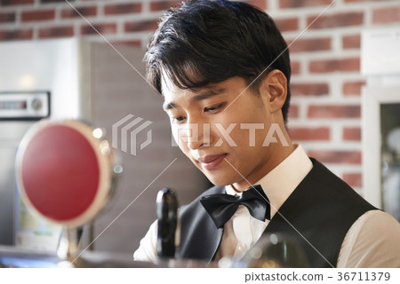 Waiter, professional 36711379