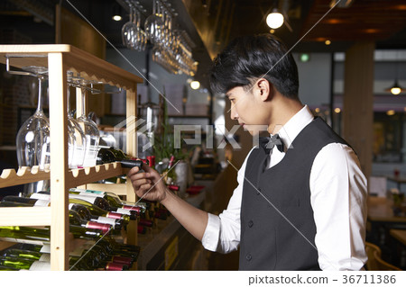 Waiter, sommelier, professional Waiter, sommelier, professional 36711386