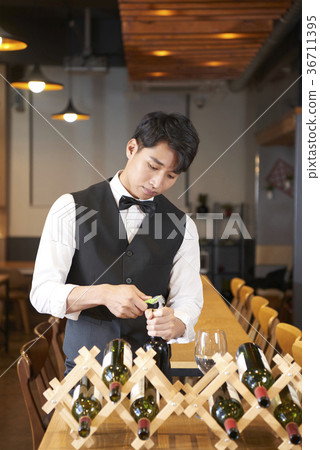Waiter, sommelier, professional Waiter, sommelier, professional 36711395