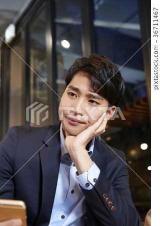 Young man, senior year, cafe Young man, senior year, cafe 36711467