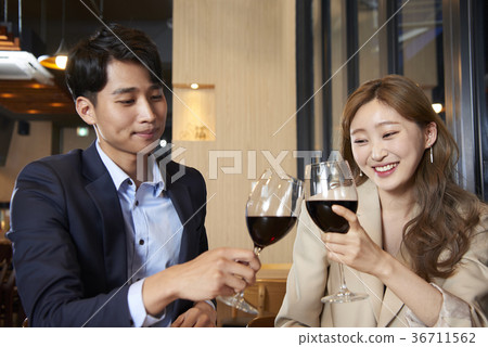 Lovers,couple,date 36711562