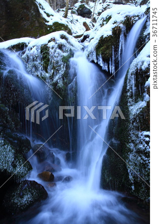Winter clothing waterfall 36711745