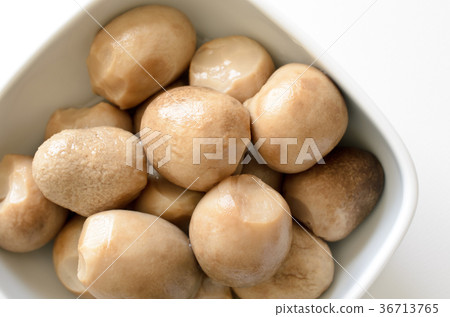 Boiled salmon bowl 36713765