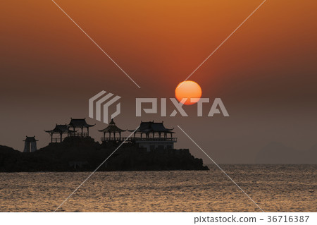 Ryugu城堡的黎明 36716387