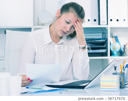 Adult woman is having complicated issue with project Adult woman is having complicated issue with project 36717878