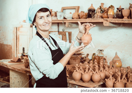 Potter at work 36718820