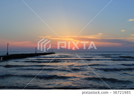 在Tomiura海岸的日落2 在Tomiura海岸的日落2 36721985