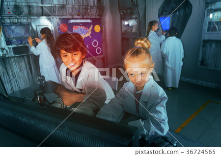 Children playing in bunker questroom 36724565