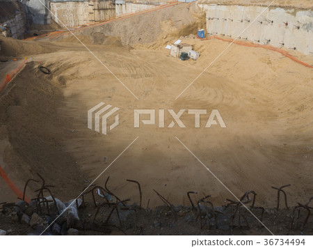 concrete casting work. using concrete vibrator for 36734494