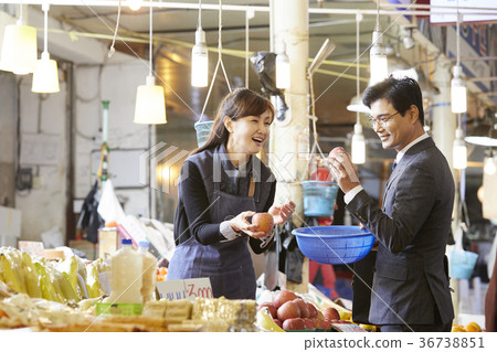 Businessmen, Market, Shopping 36738851