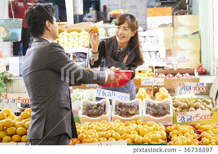 Businessmen, Market, Shopping 36738897