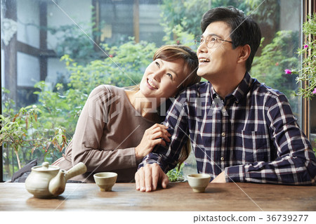 夫妻,丈夫,妻子,約會 夫妻,丈夫,妻子,約會 36739277