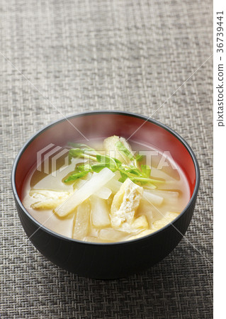 Miso soup 6 with daikon and fried 36739441