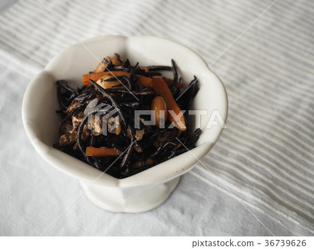 Hijiki boiled with soybeans Hijiki boiled with soybeans 36739626