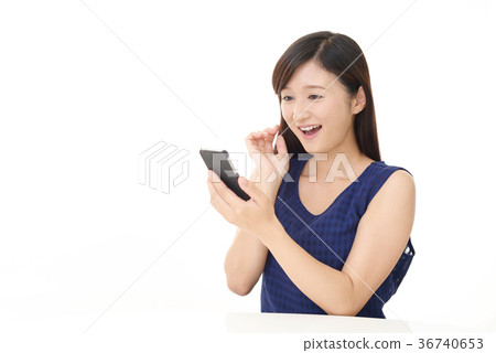 Woman with smartphone 36740653